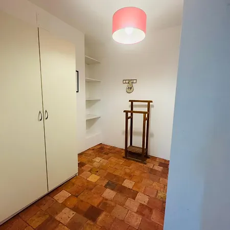 Semesterbostad Le Petit Chateau De Ginestas