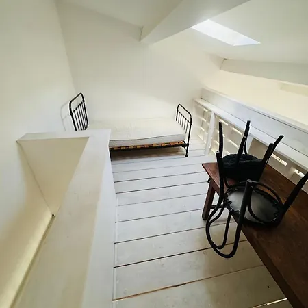 Le Petit Chateau De *