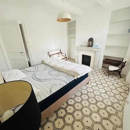 Le Petit Chateau De * Ginestas